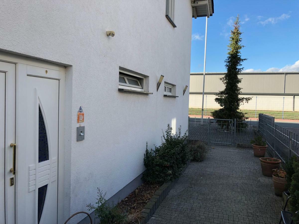 Pension Am Roemerhof Munzenberg Экстерьер фото